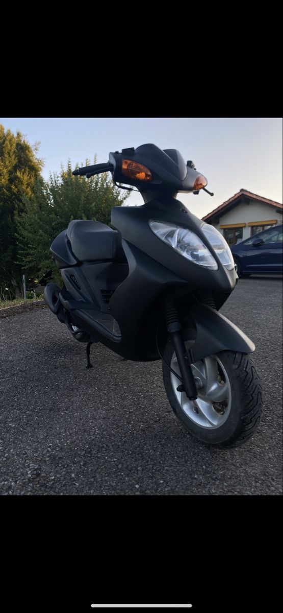 Scooters: Expertisés, parfait état, scooter 125 – Gebraucht aus Arconciel von Swiss-Starlights 4