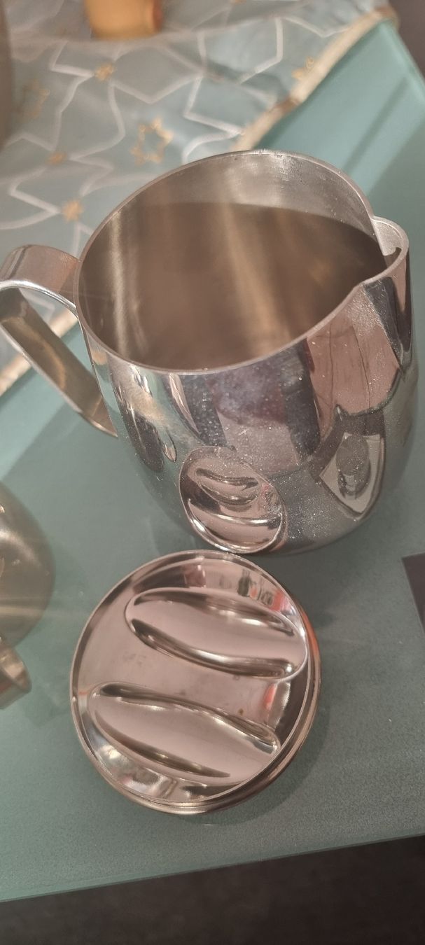 Geschirrsets: Set Gläser und Edelstahl Set – Gebraucht aus Winterthur von Einkaufszentrum 7