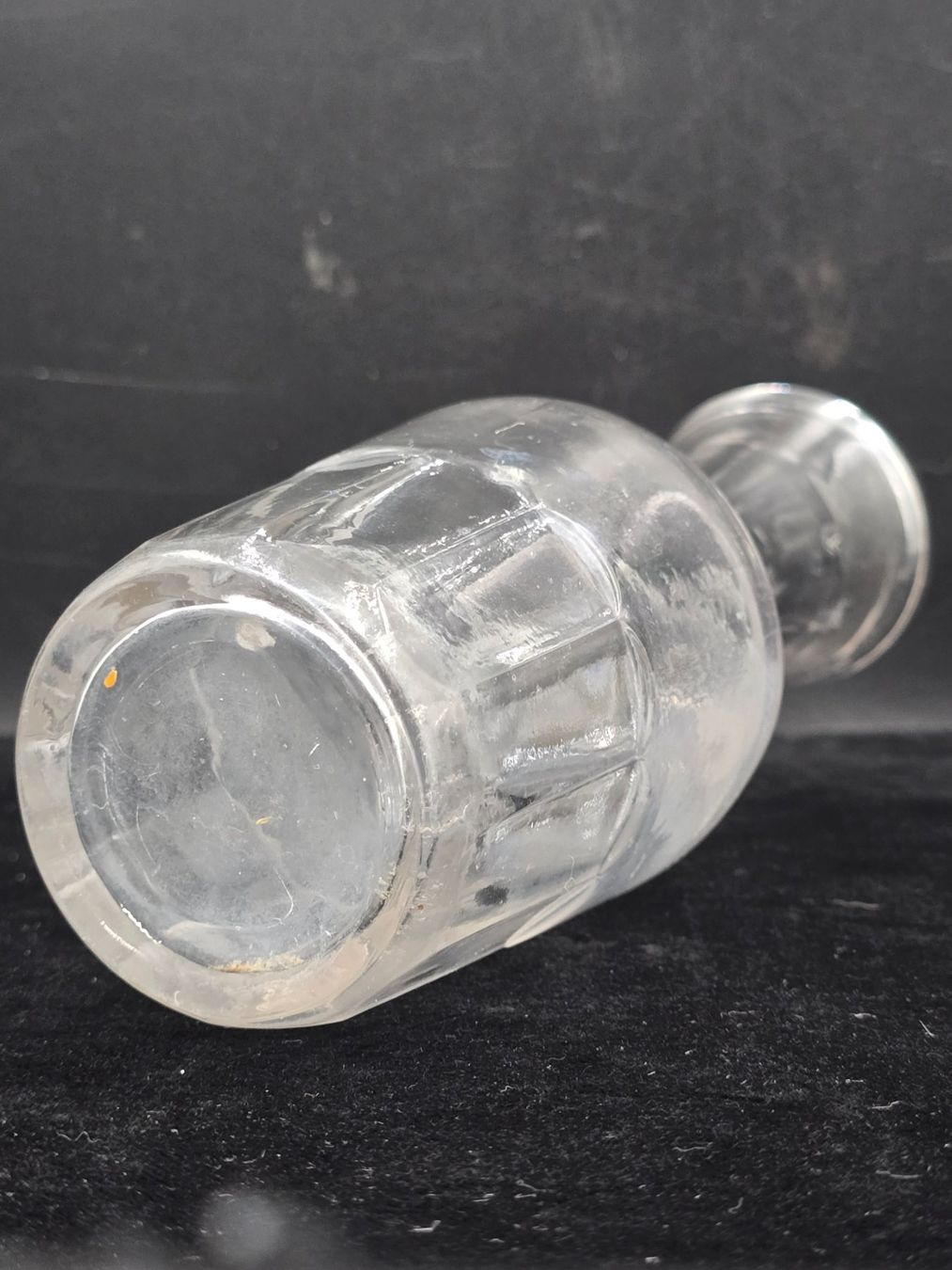 Karaffen: Antike Weinkaraffe Glas geschliffen – Gebraucht aus Rorschacherberg von snOOpydOg11 4