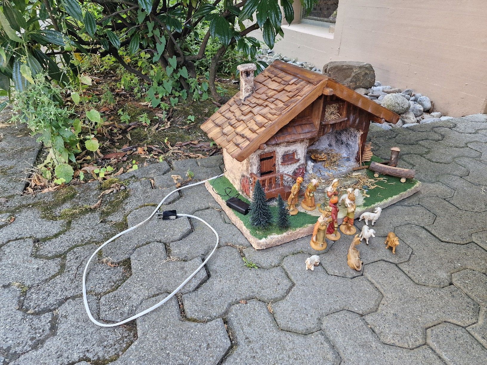 Alle Dekorationen: Weihnachtskrippe – Gebraucht aus Sachseln von Swiss-Shyros