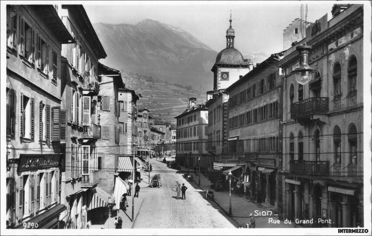 Ansichtskarten: Sion VS // 1952 Rue du Grand Pont – Gebraucht aus Basel von intermezzo12