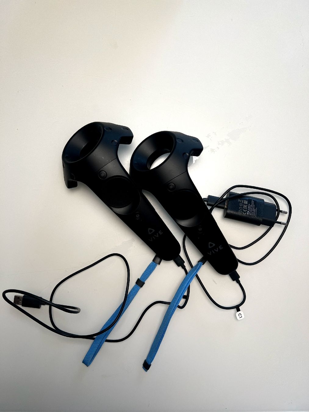 HTC Casco VR: HTC Vive Cosmos Elite - Kit complet  – Nuovo (secondo la descrizione) da Courrendlin venduto da sta_6qcj 4