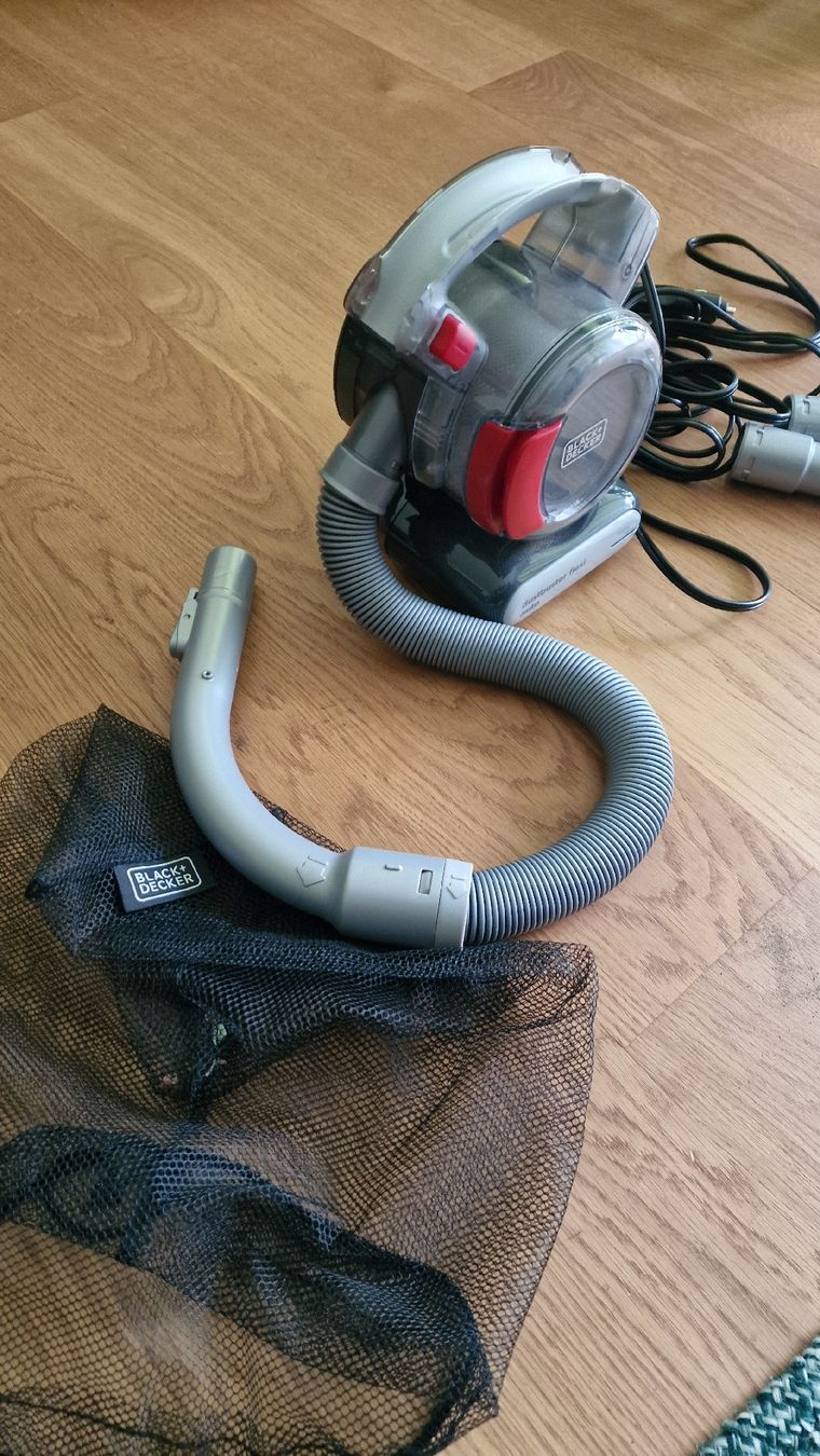 Staubsauger & Zubehör: Black+Decker Dustbuster Flexi Auto Staubsauger gebraucht – Gebraucht aus Urtenen-Schönbühl von Saints67 4
