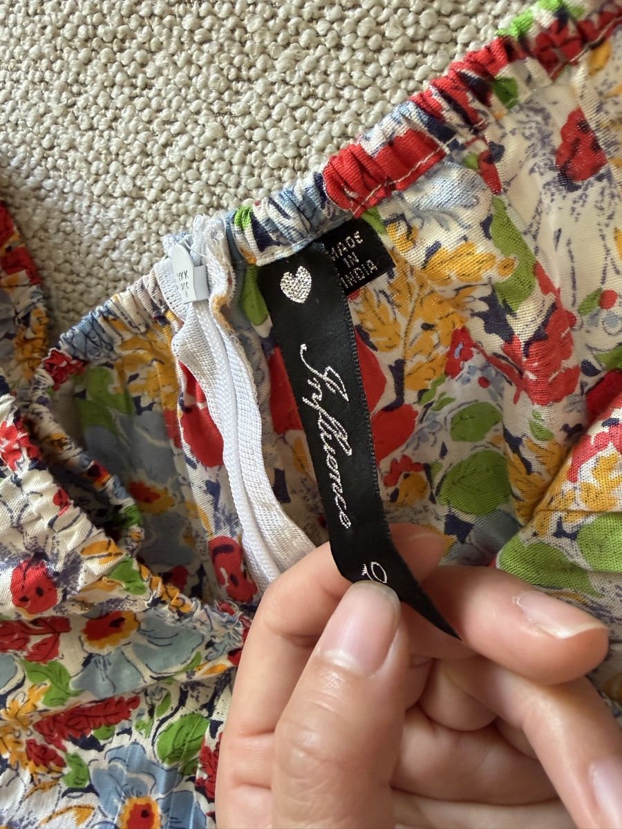 Robes: INFLUENCE FLORAL DRESS – D'occasion à Zürich par dor_9l9g 5