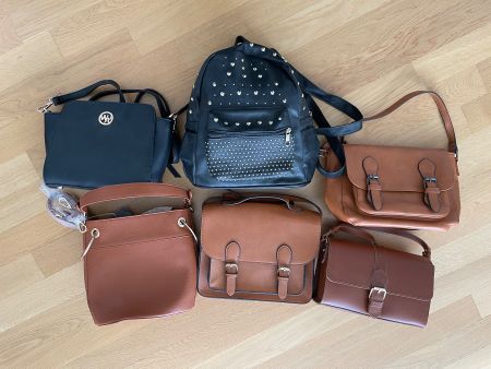 Diverse Taschen (fast alle ungebraucht, Zustand wie neu)