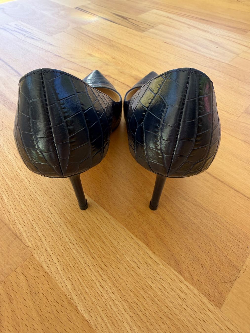 Jimmy Choo Scarpe da donna: Jimmy Choo Pumps Schwarz – Usato da Lachen SZ venduto da Mavi8808 1
