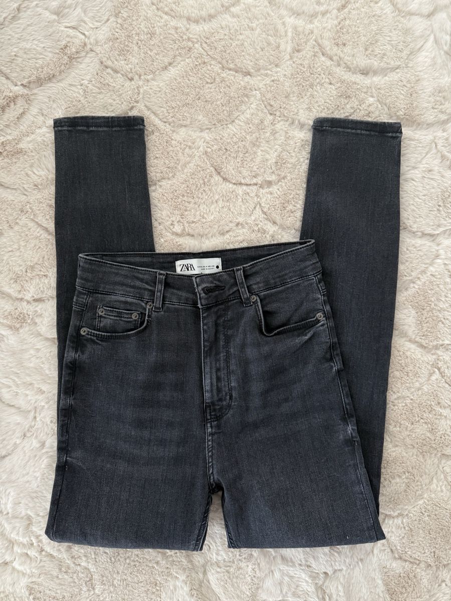 Zara Jeans: Jeans ZARA – Neu (gemäss Beschreibung) aus Dietikon von tsela77