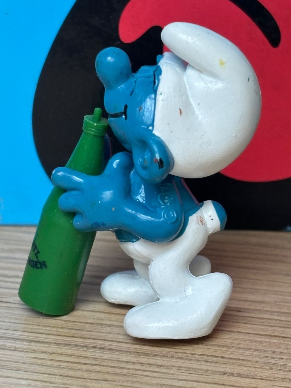 Schleich Statuette: Schlumpf mit Trinkflasche "Staatlich Fachingen" – Usato da Lyss venduto da Duckszone 1
