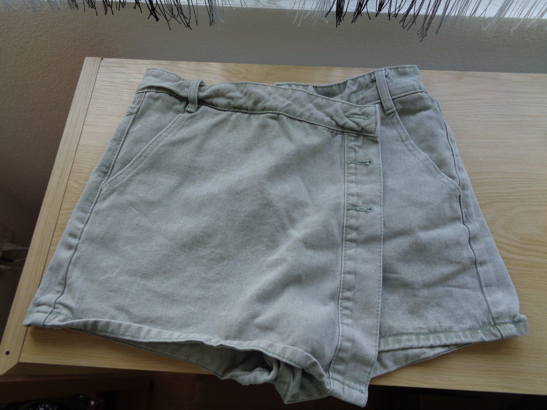 Shein Hosen: Shorts  Shein  Grösse 36 – Gebraucht aus Kreuzlingen von Robi-2003