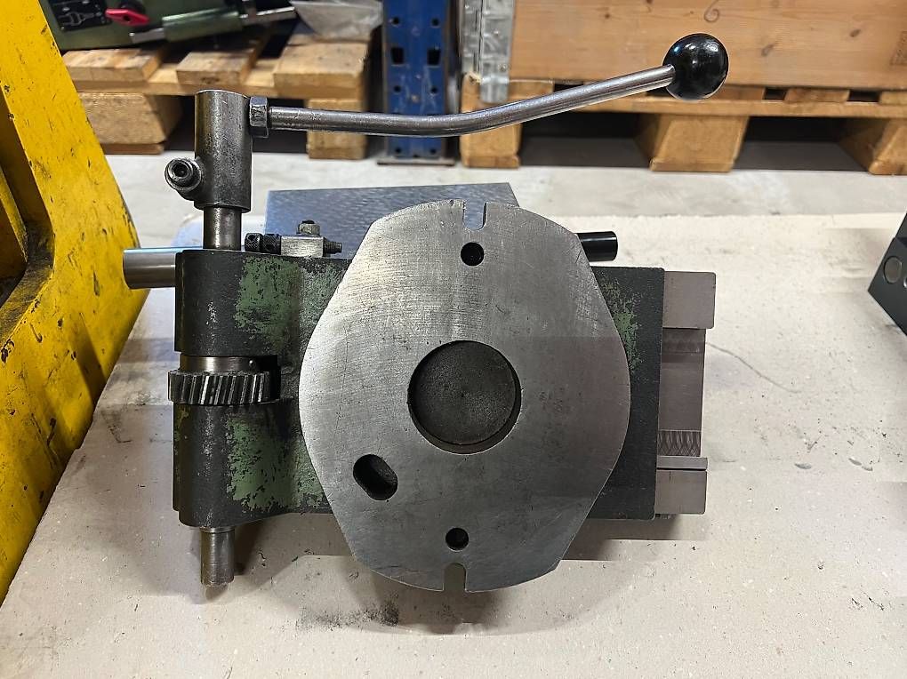 Altro per industria metallurgica: Schlitten Werkzeugmaschine – Usato da Brunnen venduto da san_9qlb 4