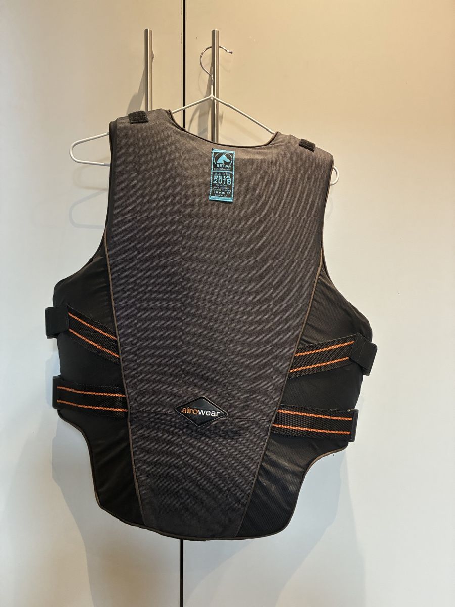Schutz & Schoner: Level 3 Airowear Sturzweste Gr L – Gebraucht aus Hittnau von darcy88 1