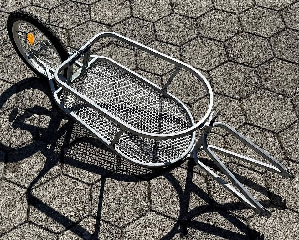 Anhänger: Veloanhänger – Gebraucht aus Bäriswil BE von VFR12 1
