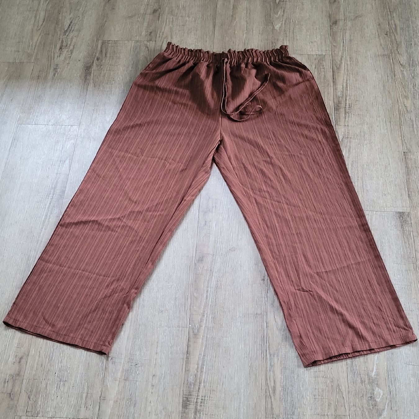 Pantaloni: braune luftige Sommerhose Damen XL – Usato da Niederbuchsiten venduto da klengyel