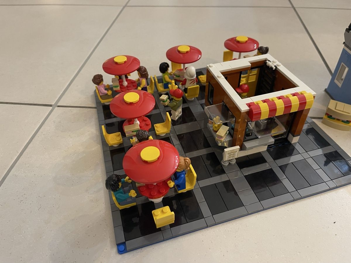Lego Baukästen: LEGO Creator Coin de rue, Café - Restaurant! – Gebraucht aus Bulle von DaCosta1485 1