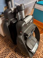 Maxi Cosi Babyschale und 2x passende Isofix station