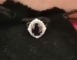 Saphir-Silberring mit Zirkonen
