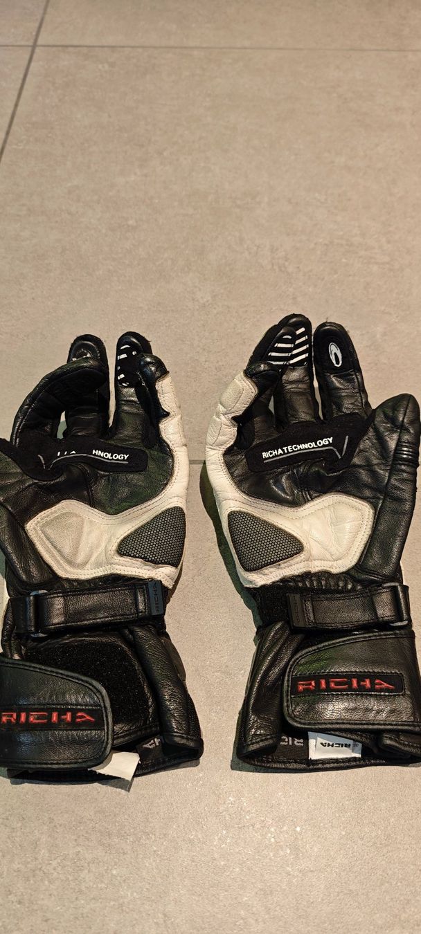 Sonstige Accessoires für Herren: Richa Motorradhandschuhe – Gebraucht aus Aarburg von Liebherr0 1