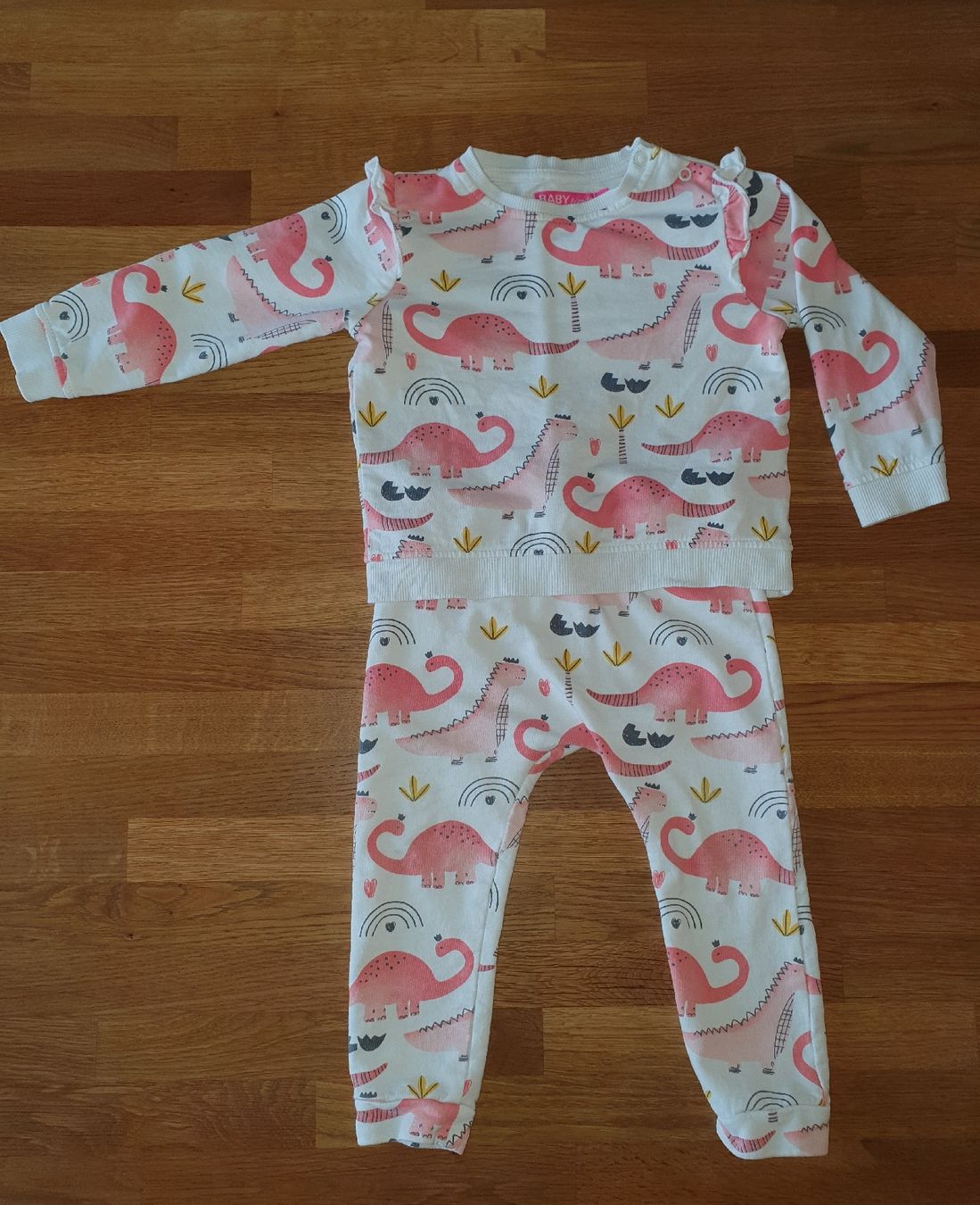Lotti & Set di vestiti: Süesses Dino-Set Hose & Pullover, Gr. 86, Top Zustand – Usato da Einigen venduto da thundermother
