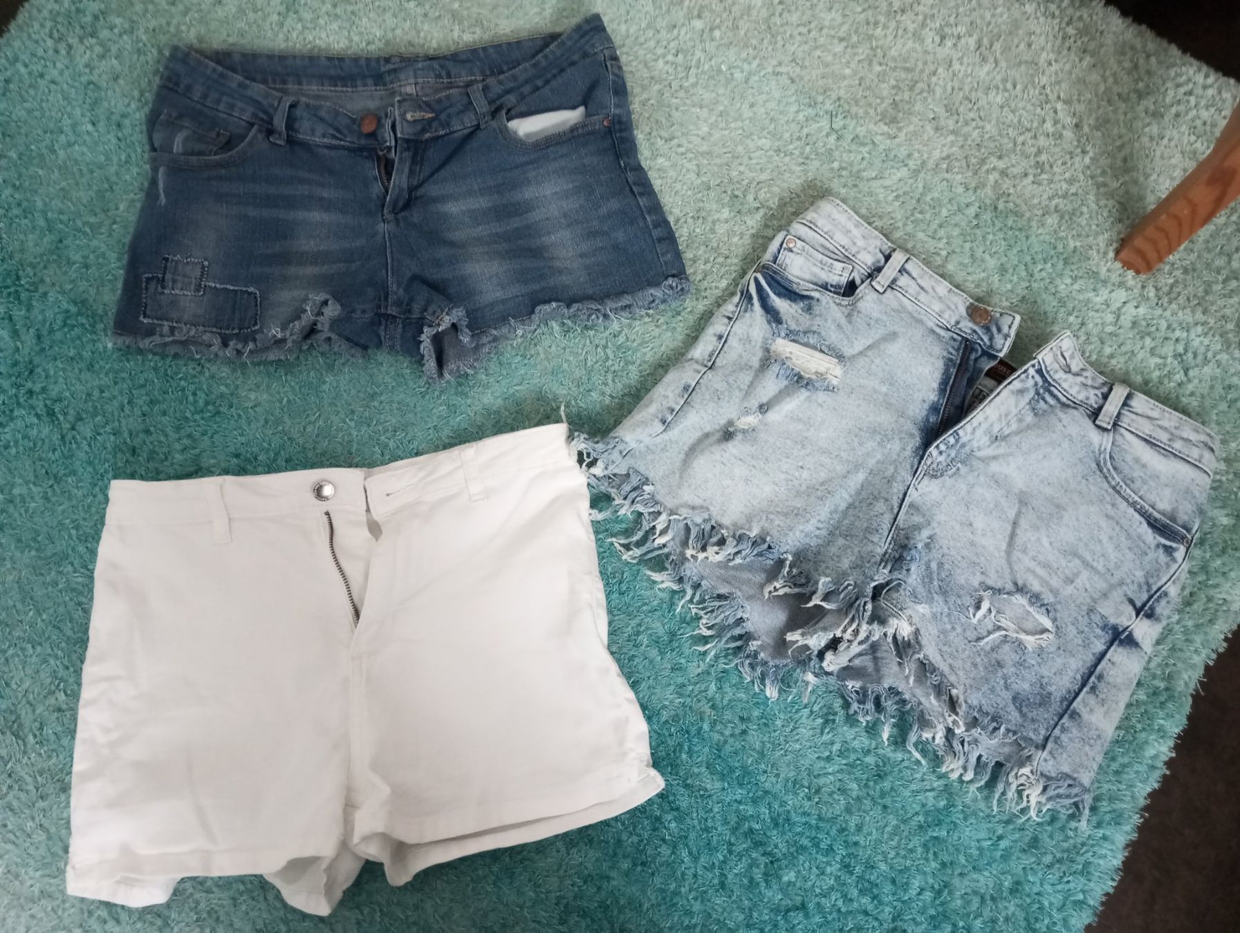 Jeans: Kurze Jeans/ Shorts – Usato da Amriswil venduto da cbe_cr6q
