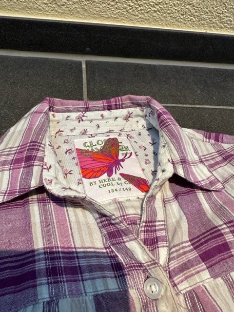 Camicette, T-shirt & Top: Bluse Kinder Grösse 134/140 – Usato da Hägendorf venduto da oezi74 1