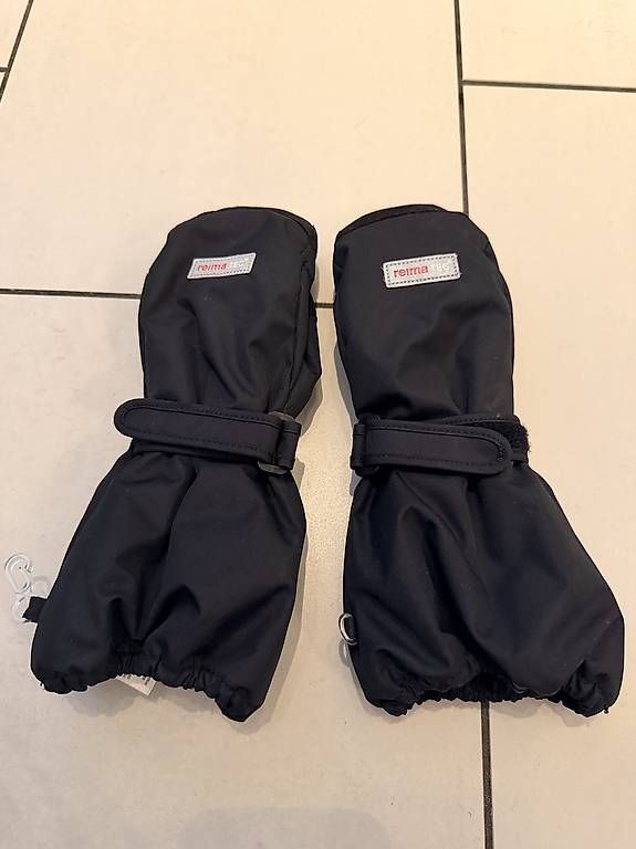 Gants: Reima Tec Handschuhe Gr. 4 – D'occasion à Bülach par Potinam