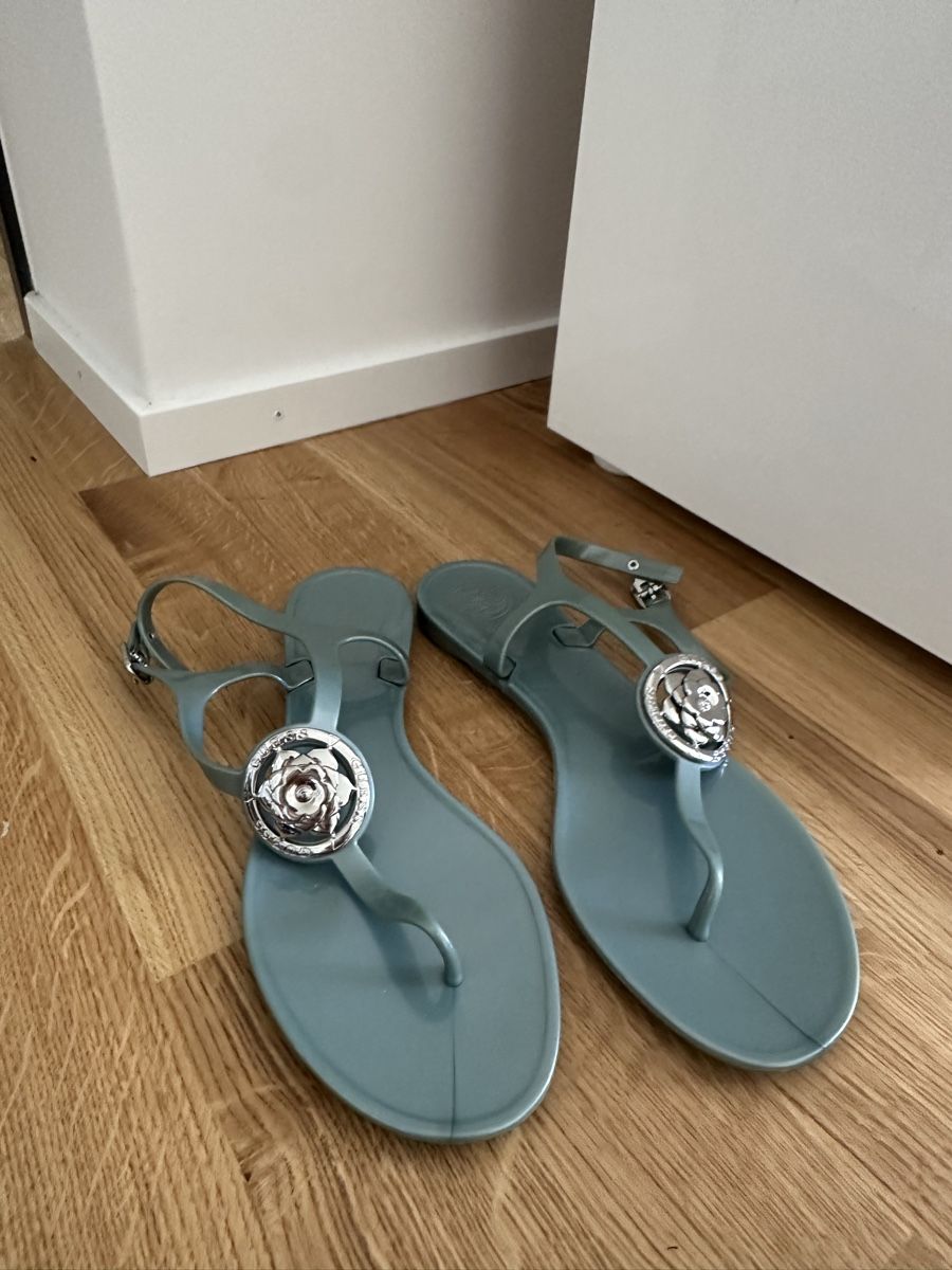 Guess Damenschuhe: Guess Sommerschuh – Gebraucht aus Mülligen von Terezah