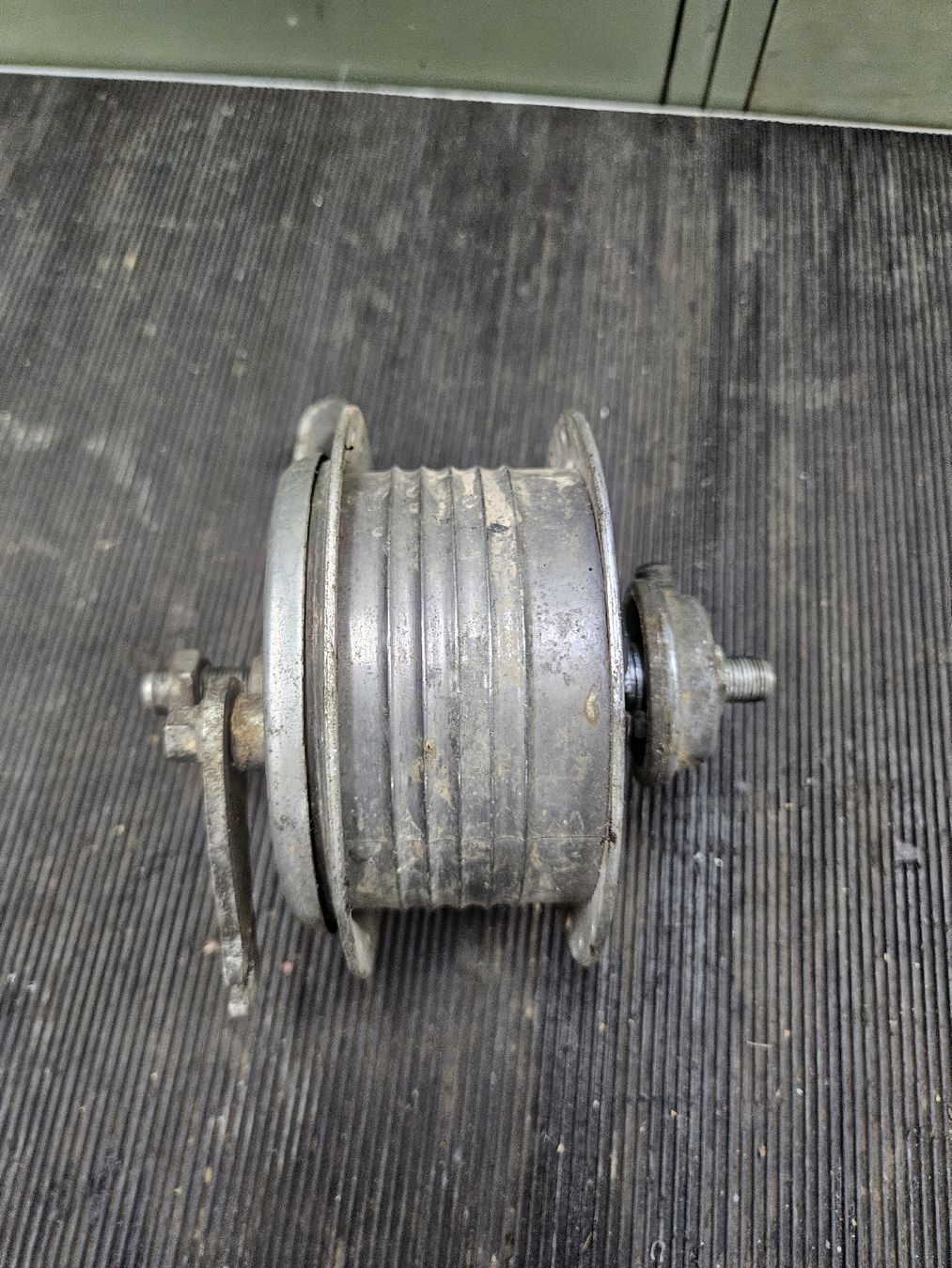 Sachs Parti ricambio per ciclomotori: Sachs Mofa 502/503 Vorderrad Speichenradnabe  – Usato da Mellingen venduto da Mech-Service 1