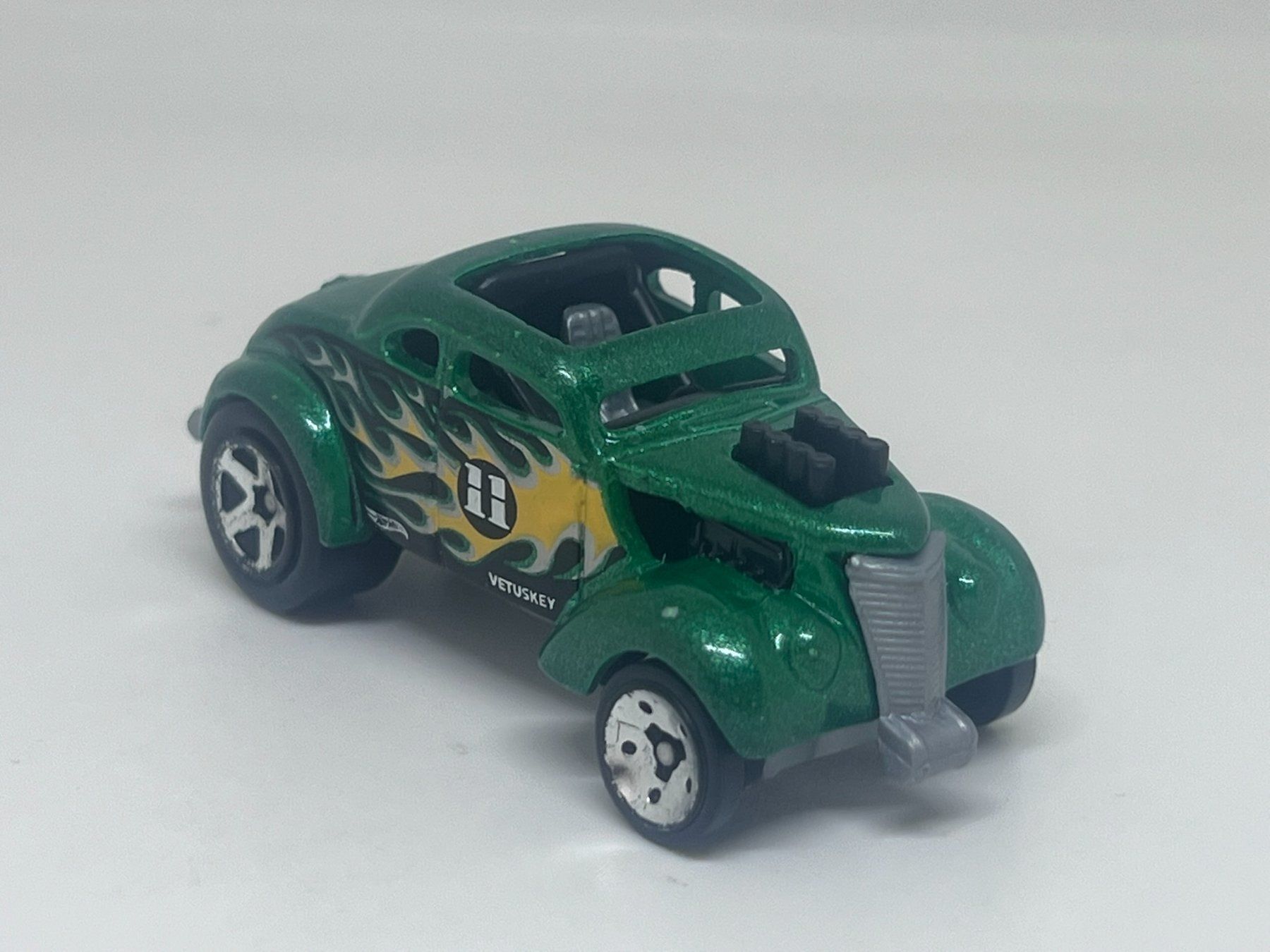 Hot Wheels Modellini d'auto: Hot Wheels Pass 'N Gasser #498 – Usato da Wildegg venduto da LaaBoutique