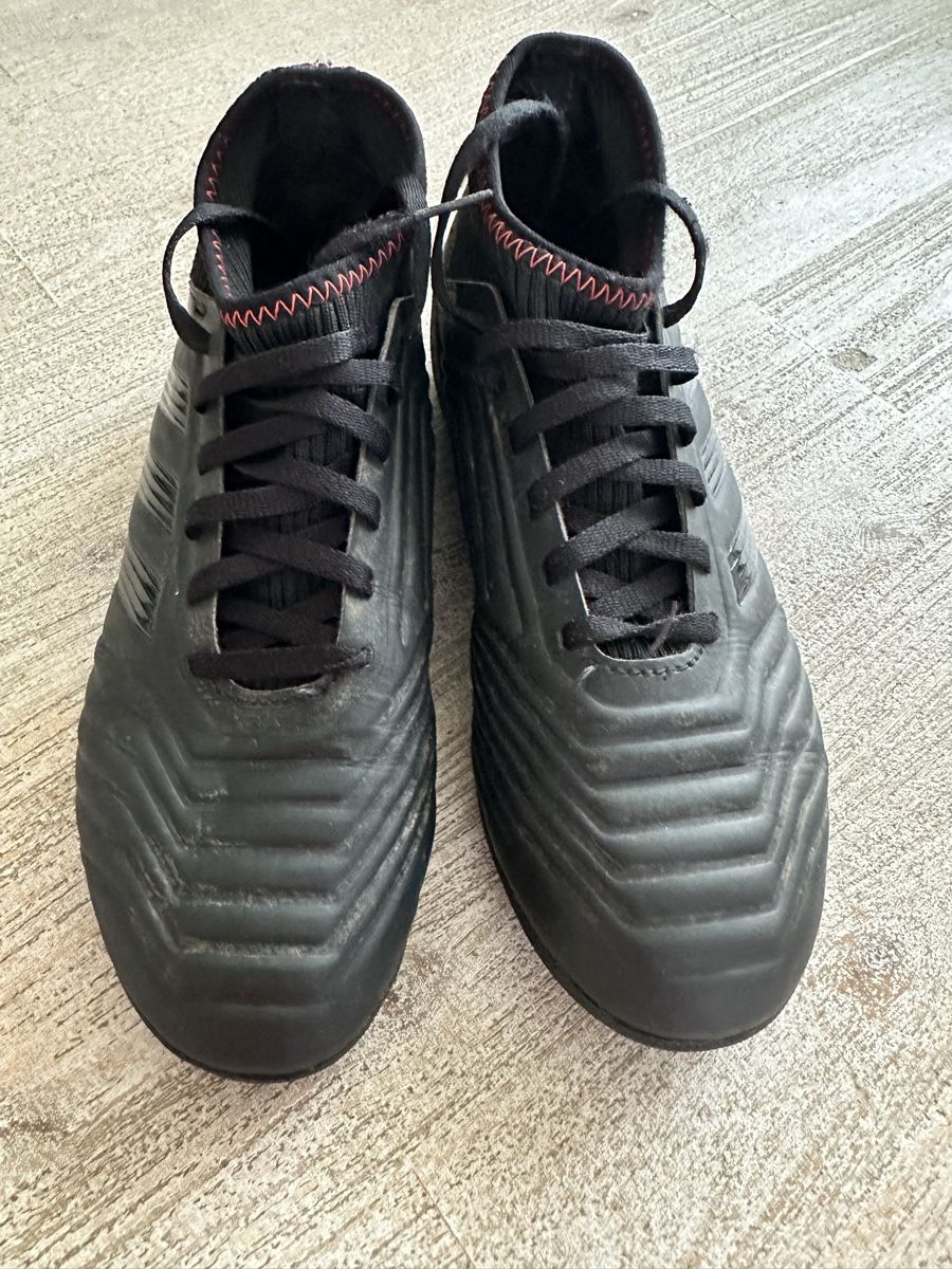 Adidas Scarpe per ragazzi: Fussballschuhe Tausendfüssler Gr. 35 – Usato da Bassersdorf venduto da Tscheni3 2