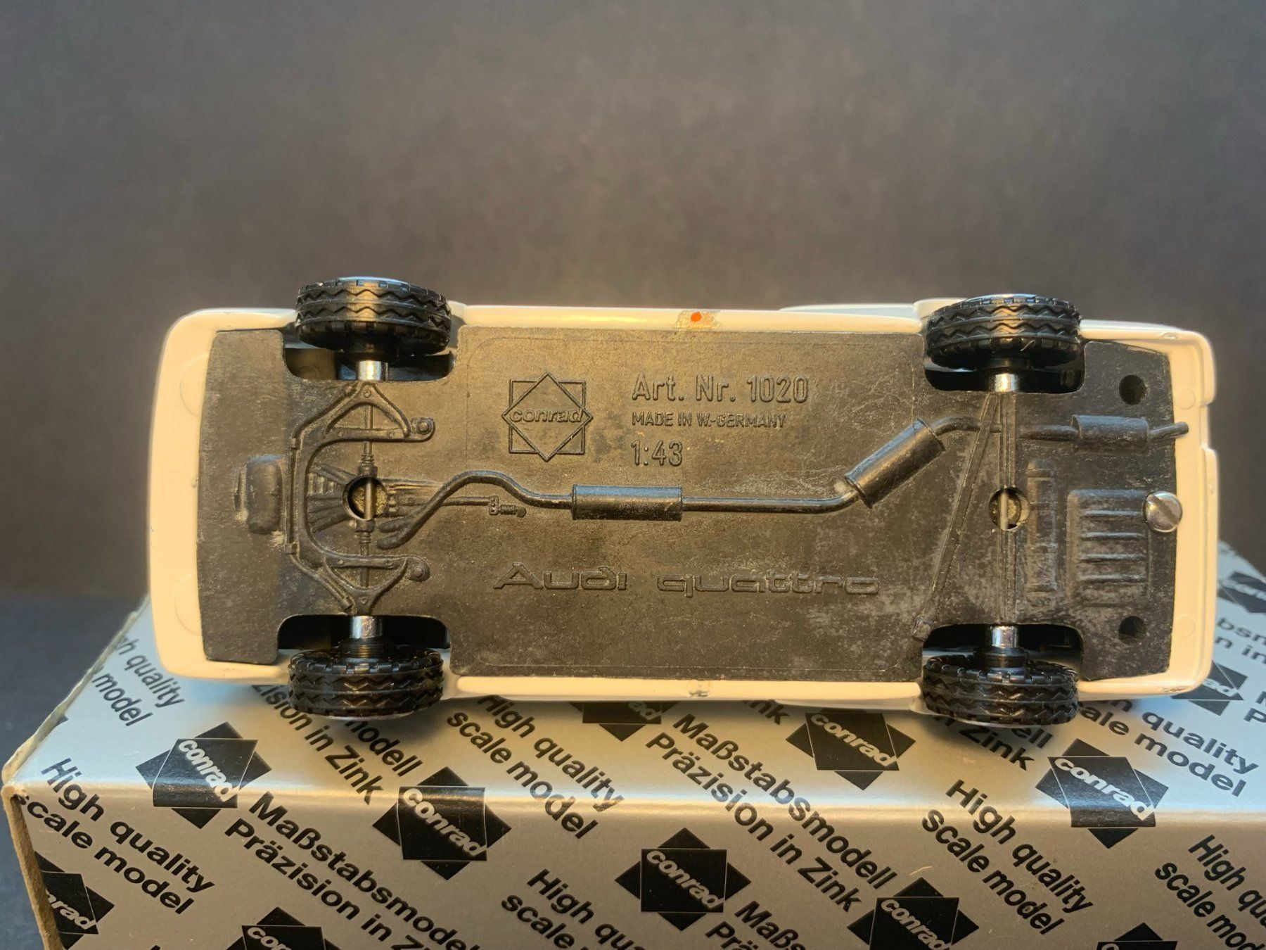 Conrad Modellini d'auto: Audi Quattro weiss - Conrad 1:43 OVP – Nuovo e nell'imballaggio originale da Spiez venduto da Mlandcruiser 4