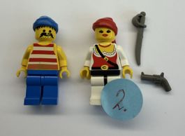 2 Stück Lego figuren Piraten  mit Zubehör.