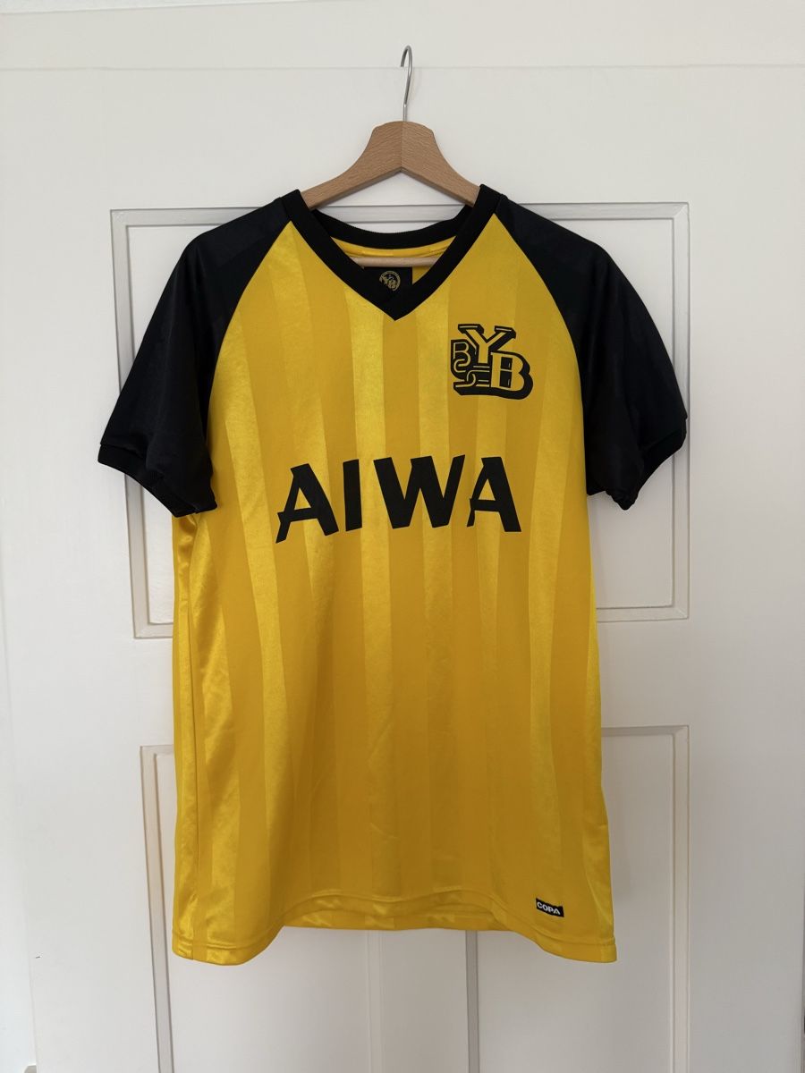 Canottiere & Pantaloni: BSC Young Boys Trikot – Usato da Bern venduto da Tottigoal1