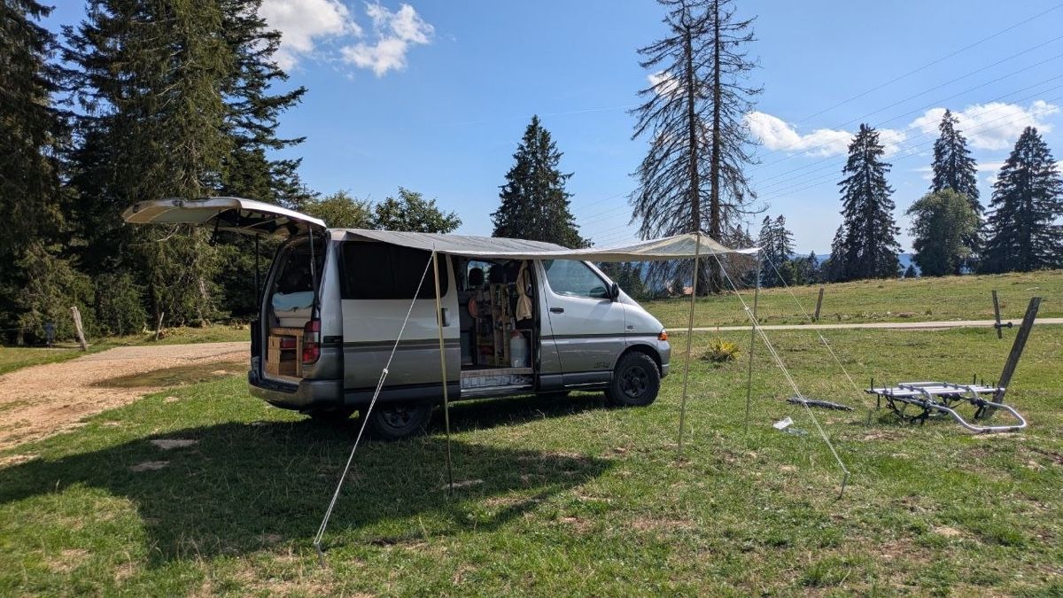 Toyota Nutzfahrzeuge: Toyota Hiace, 4x4 2.7WD – Gebraucht aus La Chaux-de-Fonds von Taraplapla 8