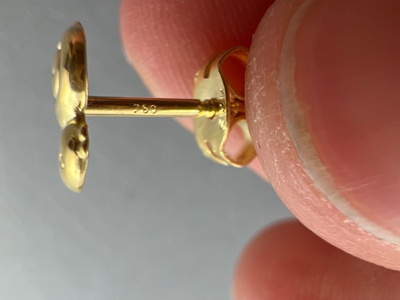 Ohrringe & -stecker: Ohrstecker 750 Gold – Gebraucht aus Niederuzwil von leo_8857 1