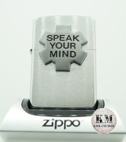 ZIPPO® SPEAK YOUR MIND - MARLBORO - 2004 - UNGEZÜNDET