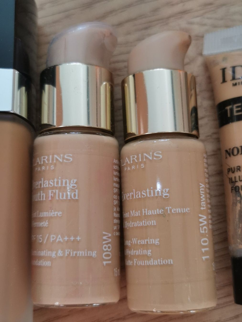 Make-up: 6 Hochwertige Foundation-Cremes – Usato da Schlieren venduto da vla_9m75 2