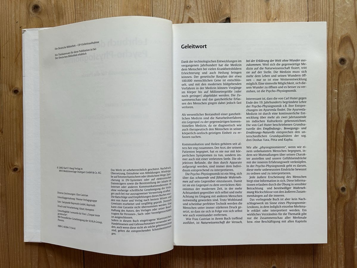 Libri: Lehrbuch der Psycho-Physiognomik, Antlitzdiagnostik – Usato da Himmelried venduto da rasmus67 2