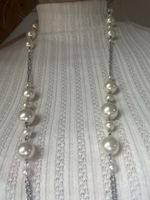 Elegante lange Perlenkette / Colliers – Modeschmuck