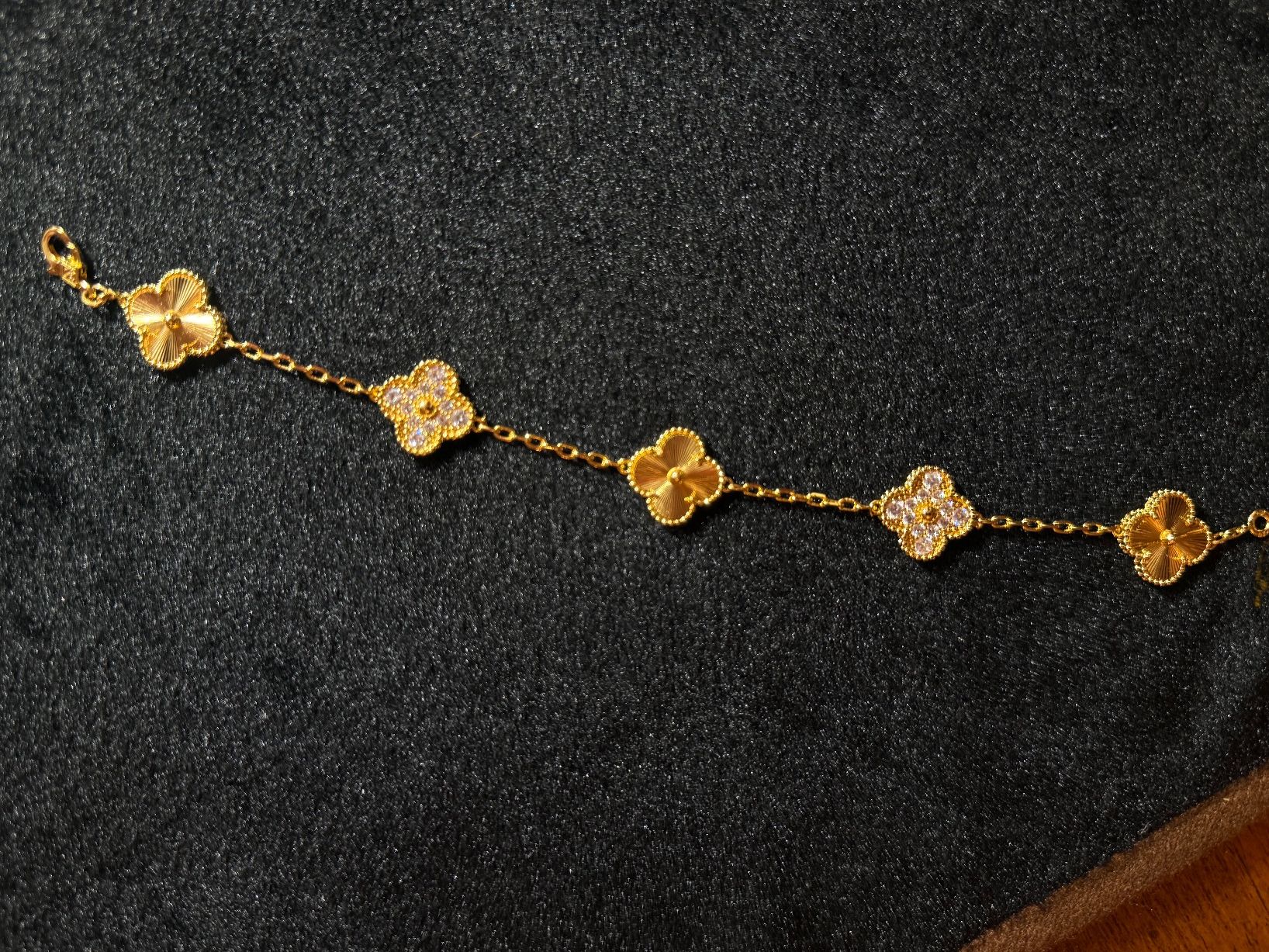 Armbänder & -reifen: Bracelet Trèfle Doré – Neu und originalverpackt aus St-Maurice von Sandrinette123 1