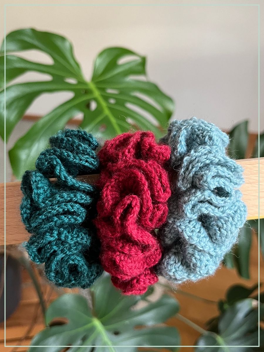 Accessori per capelli: Handgemachte Scrunchies. Gehäkelt.  – Nuovo (secondo la descrizione) da Luzern venduto da Crea.Elsa