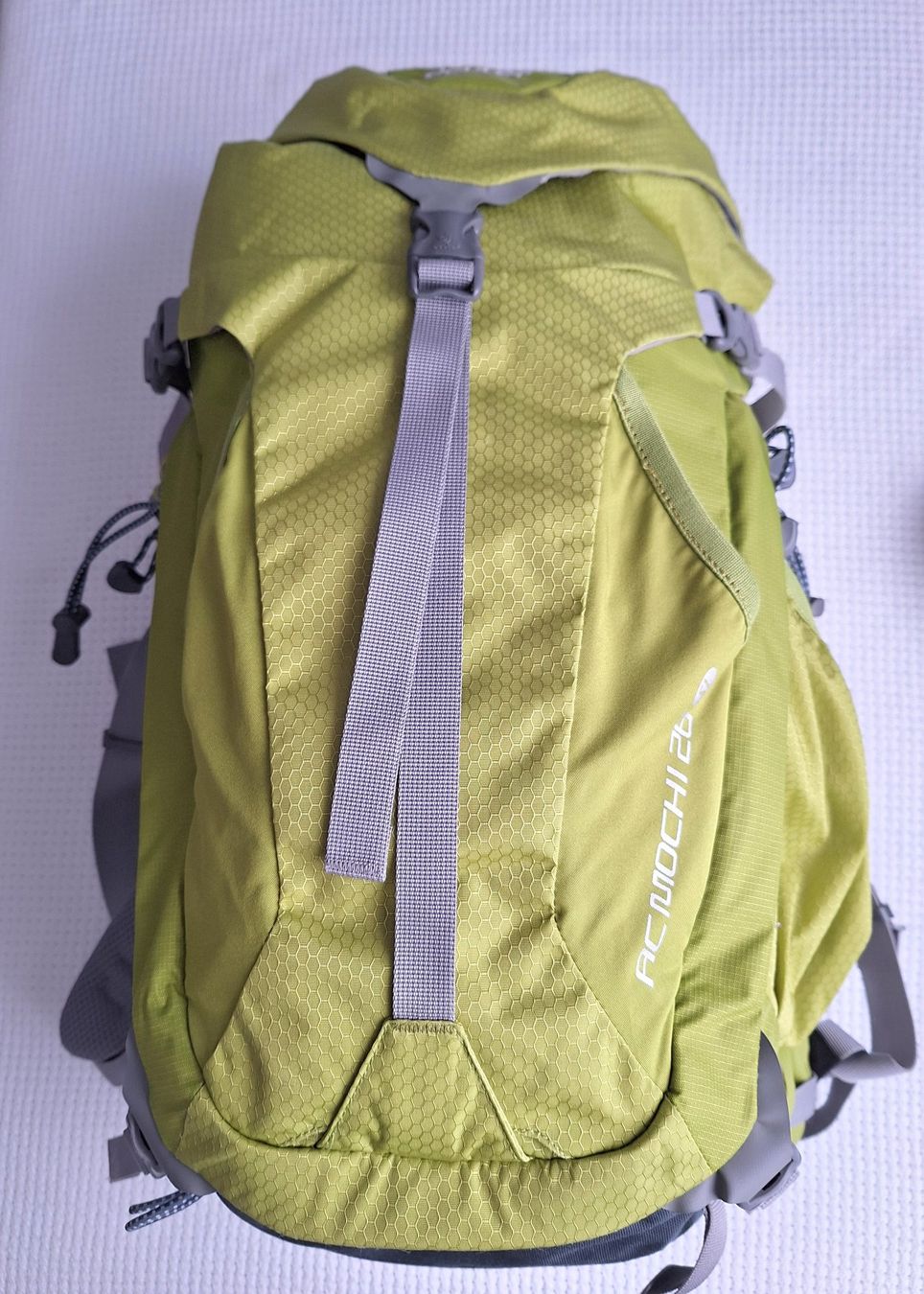 Deuter Zaini: Rucksack Deuter ACMOCHI 26SL – Usato da Aarwangen venduto da aarwangen_4912