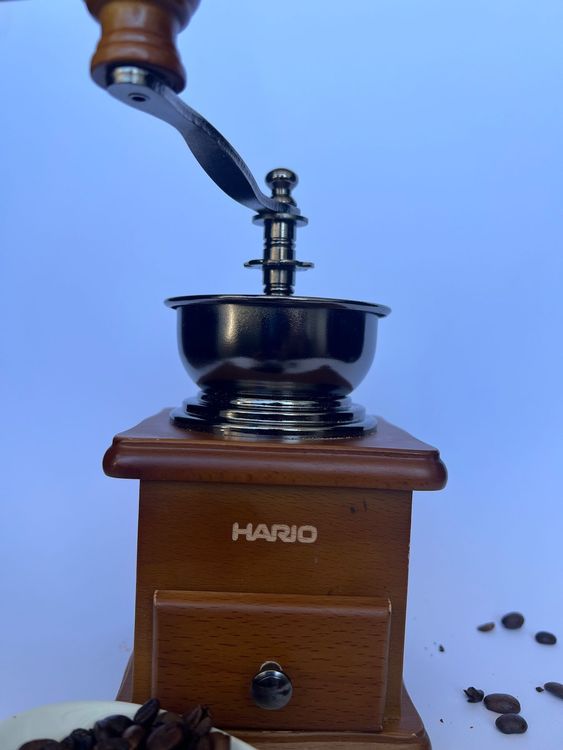 Hario Küchengeräte: HARIO Kaffeemühle aus Japan Edles Holzdesign neuw. funkt. – Neu (gemäss Beschreibung) aus Oberhofen Thun'see von SwissTreasure 7
