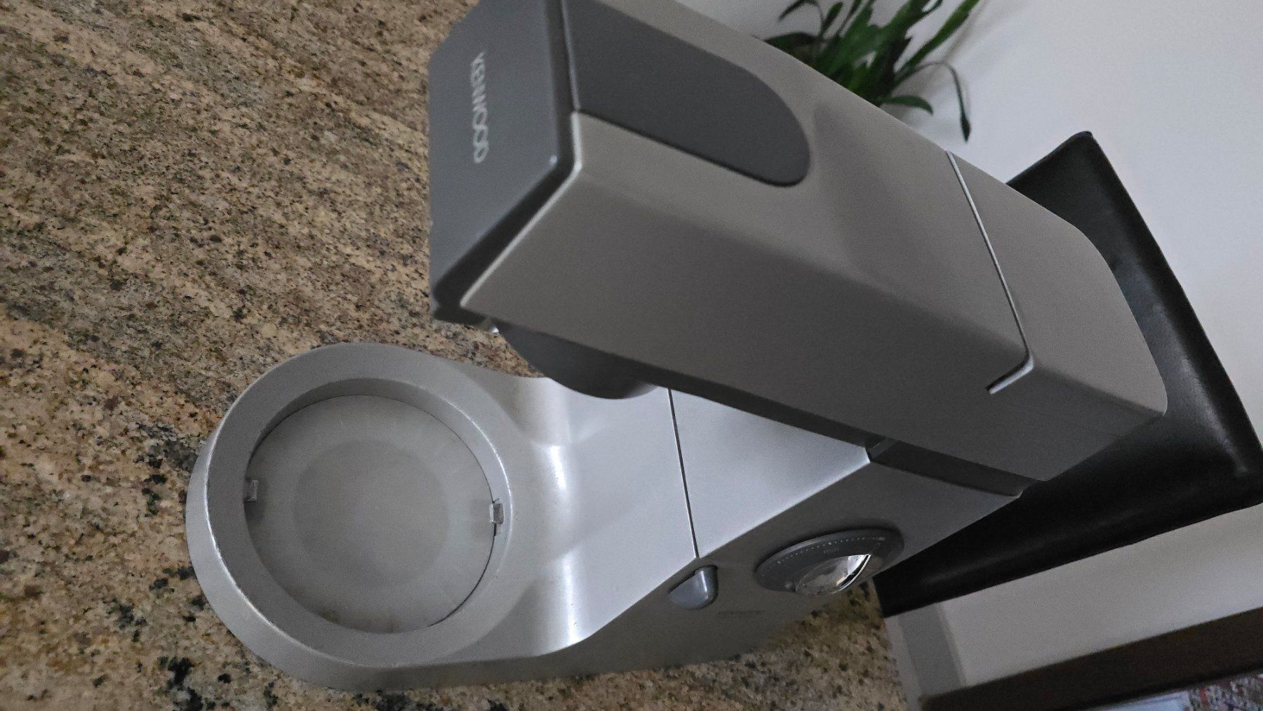 Kenwood Küchengeräte: Kenwood Küchenmaschine – Defekt aus Wohlen AG von Mikisal 2