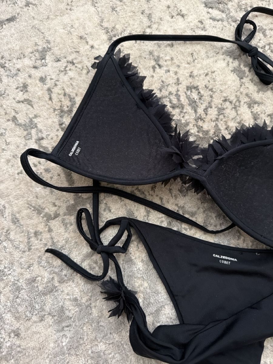 Calzedonia Costumi da bagno & Bikini: Bikini Schwarz  Blumenapplikation neuwertig – Nuovo (secondo la descrizione) da Zurich venduto da kat_dcy5 1