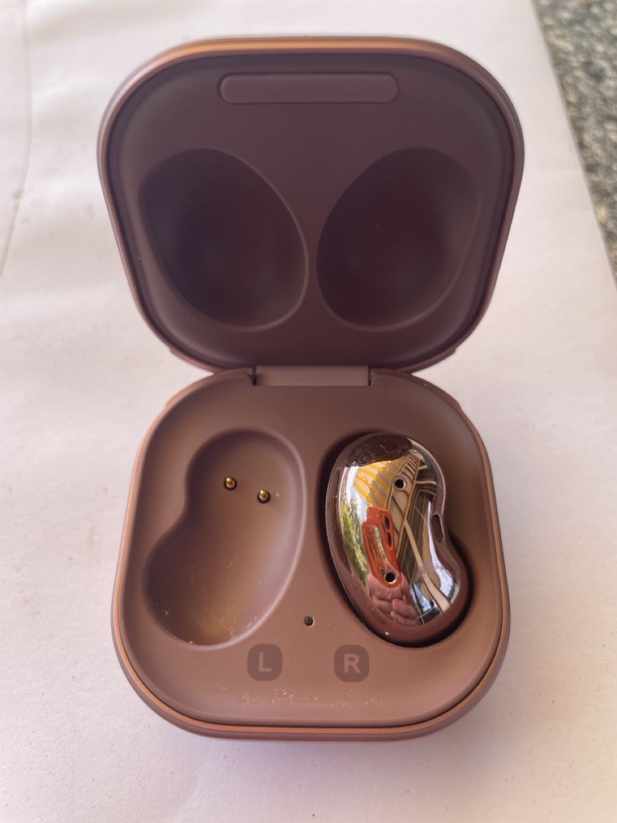 Samsung Cuffie: Samsung Galaxy Buds Pro ein Kopfhörer Bronze gebraucht – Usato da Niederweningen venduto da daler1 1