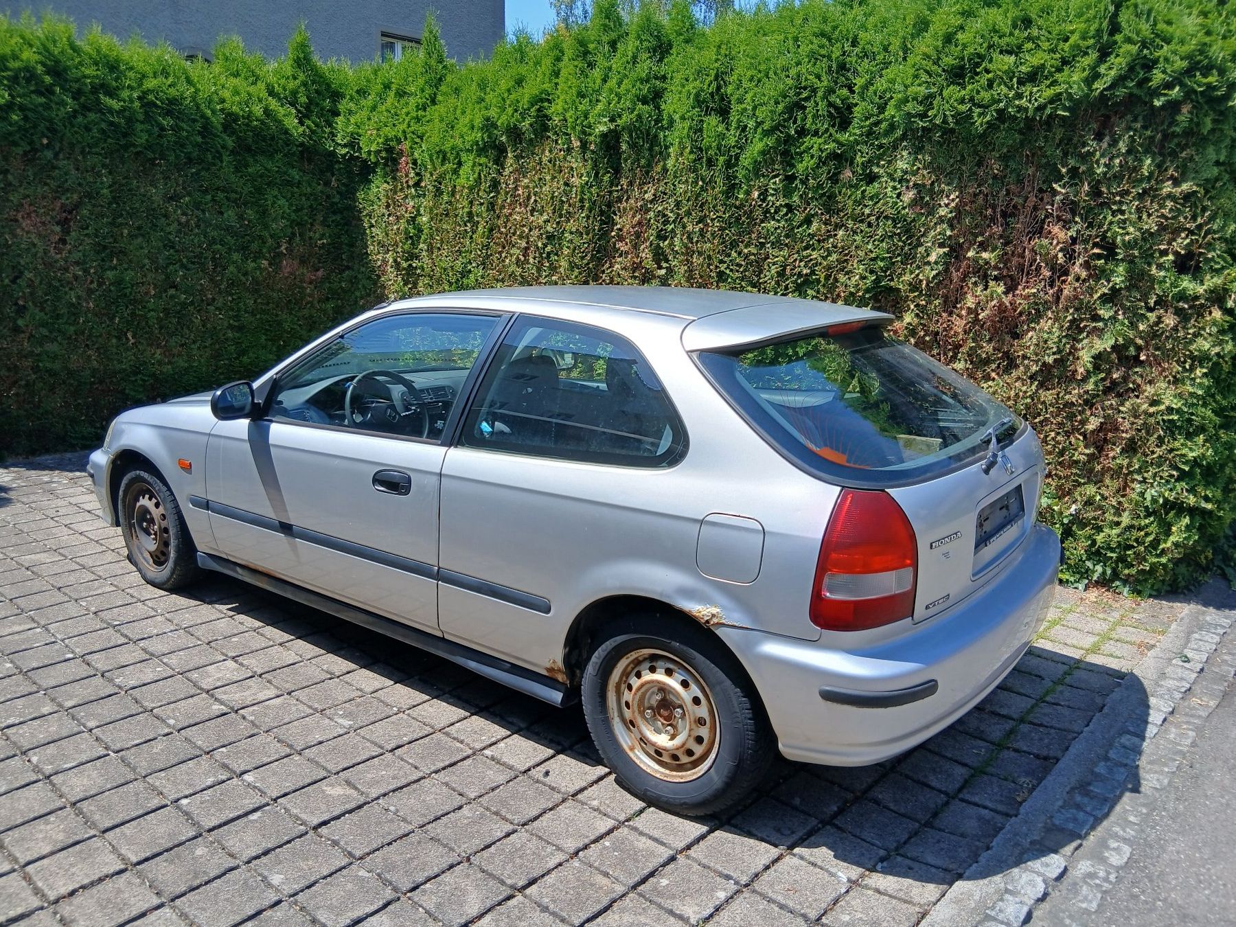 Honda Automobili: Honda Civic 1.5i VTEC – Usato da Thun venduto da zuio 1