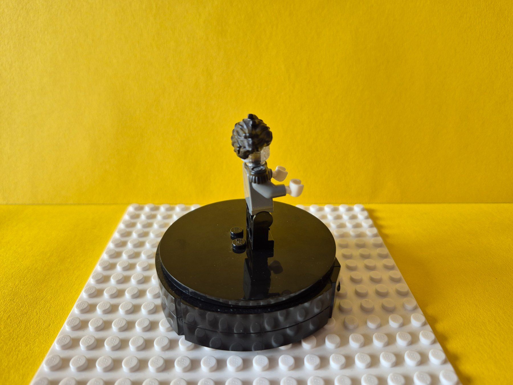 Lego Spielzeuge: Lego Kaptain Salazar aus Set 71042 – Gebraucht aus Uttigen von Orbrick 1