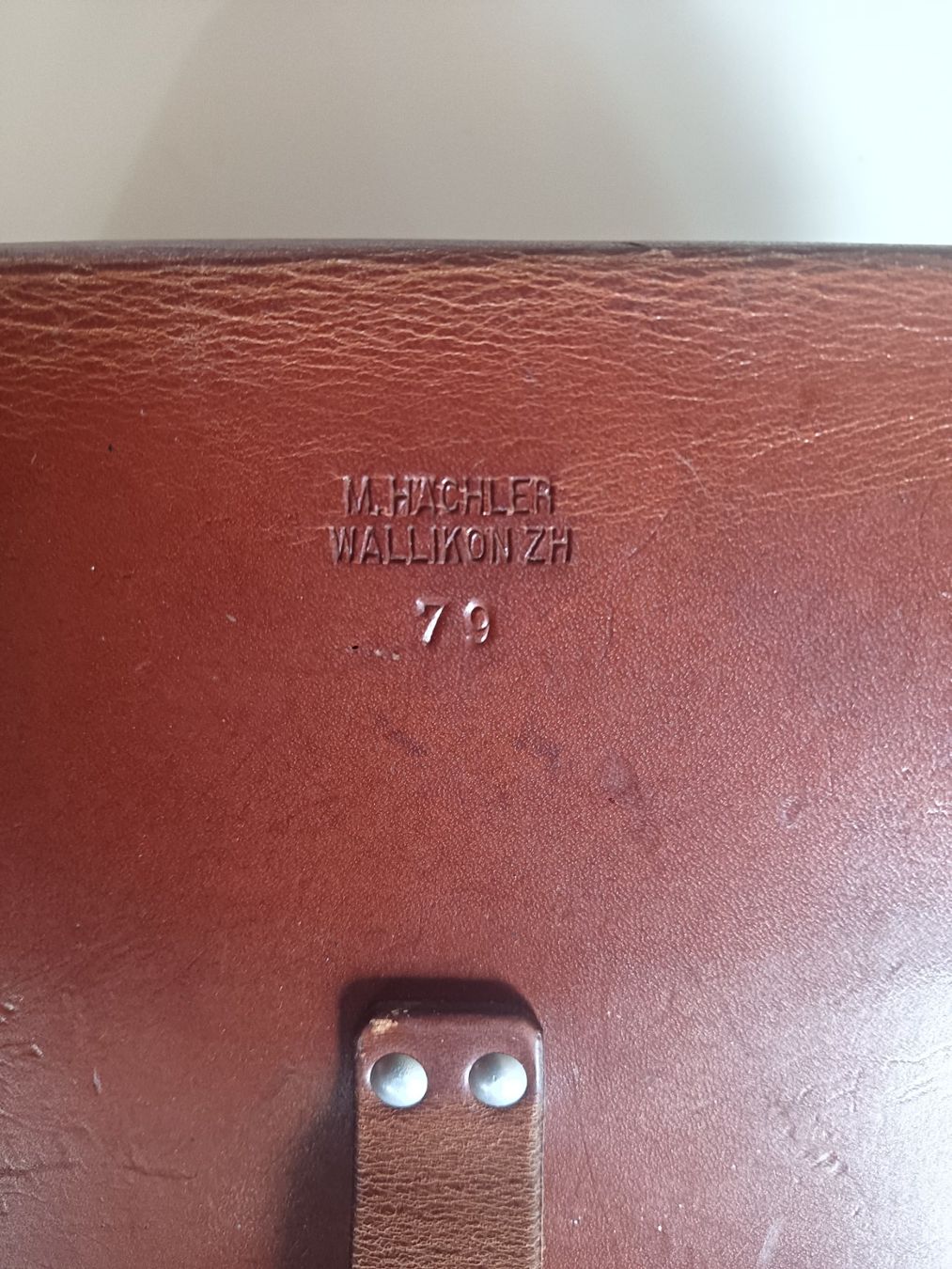Schweizer Armee Borse: Leder Kartentasche 25 x 27cm – Usato da Mittelhäusern venduto da Steigerer3 4