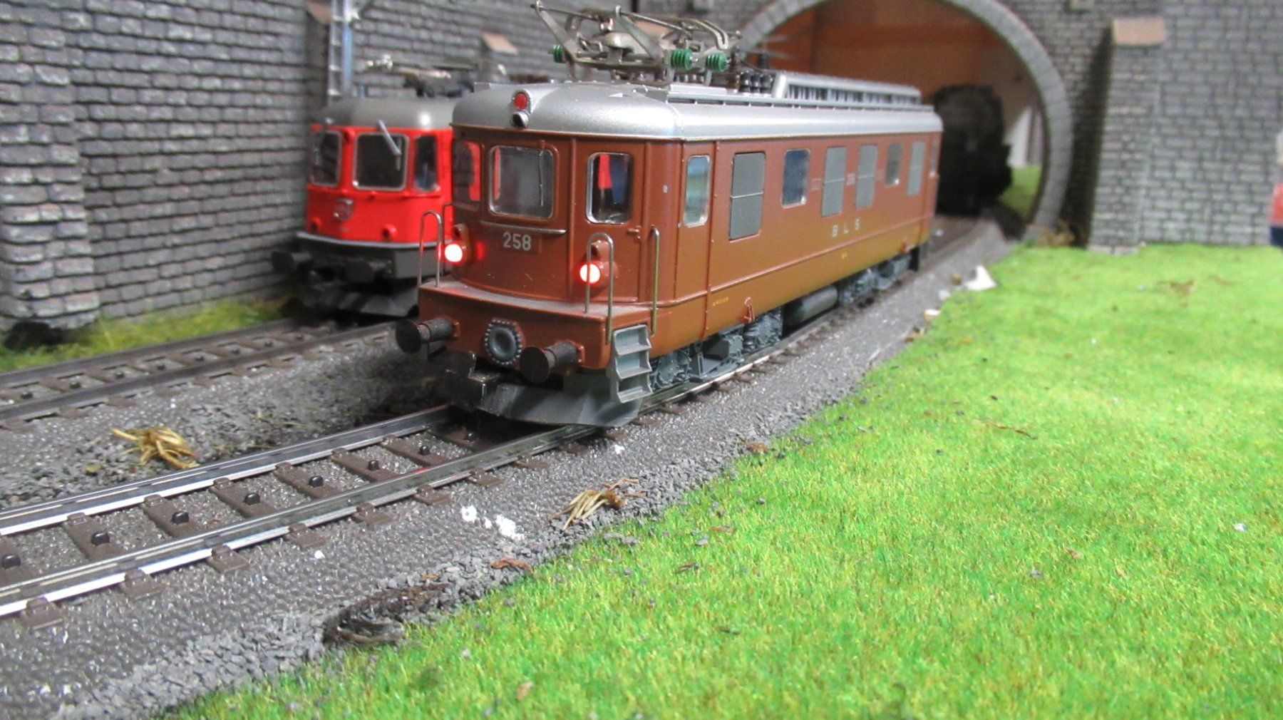 Hag Modellini di ferrovie: HAG Ae 4/4  BLS  Digital FX  platine NMT  "Top" – Nuovo (secondo la descrizione) da Martigny venduto da nevada98 6