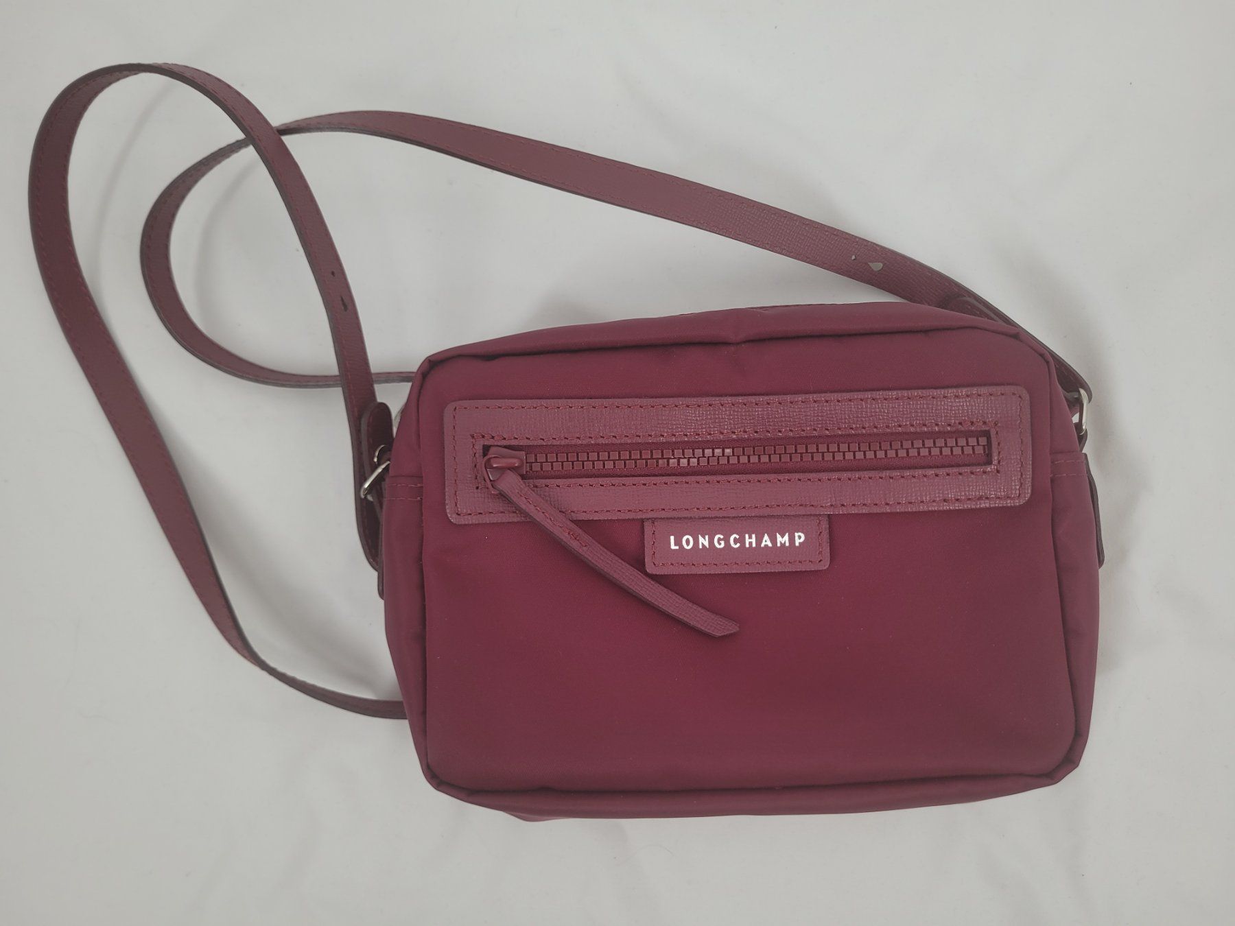 Longchamp Sonstige Kleidung & Accessoires: LONGCHAMP sac bordeaux – Gebraucht aus Lausanne von PlusValue_Lausanne